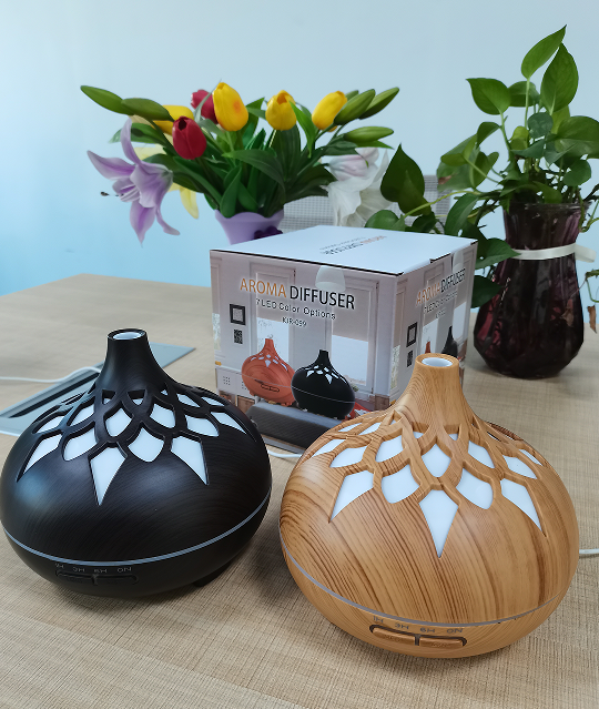 Yminigo wood grain aroma diffuser with packaging box and 7 LED color options